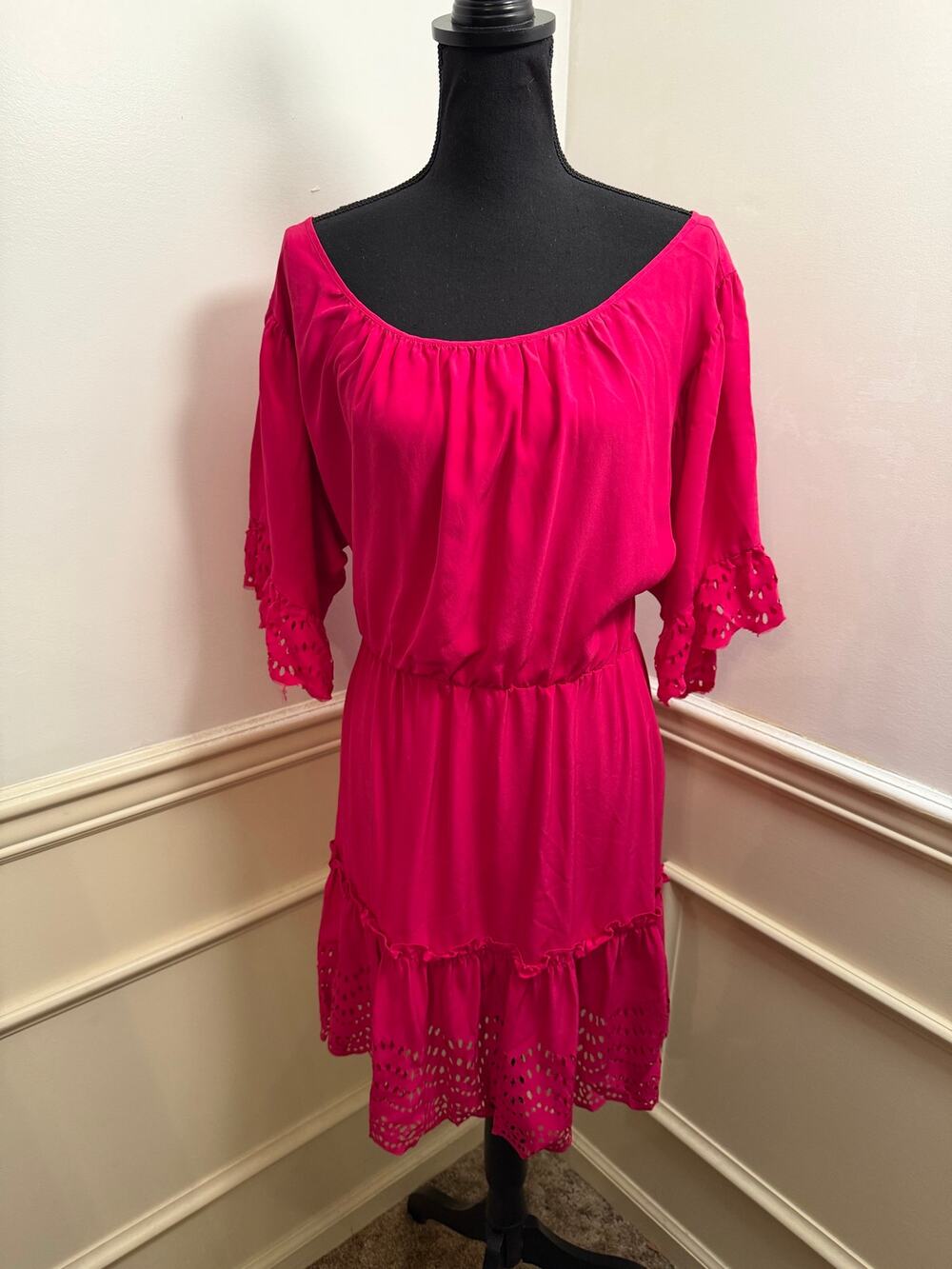 Cynthia Steffe 100% Silk Fuchsia Pink Eyelet Cutout Mini Dress Coquette Barbie